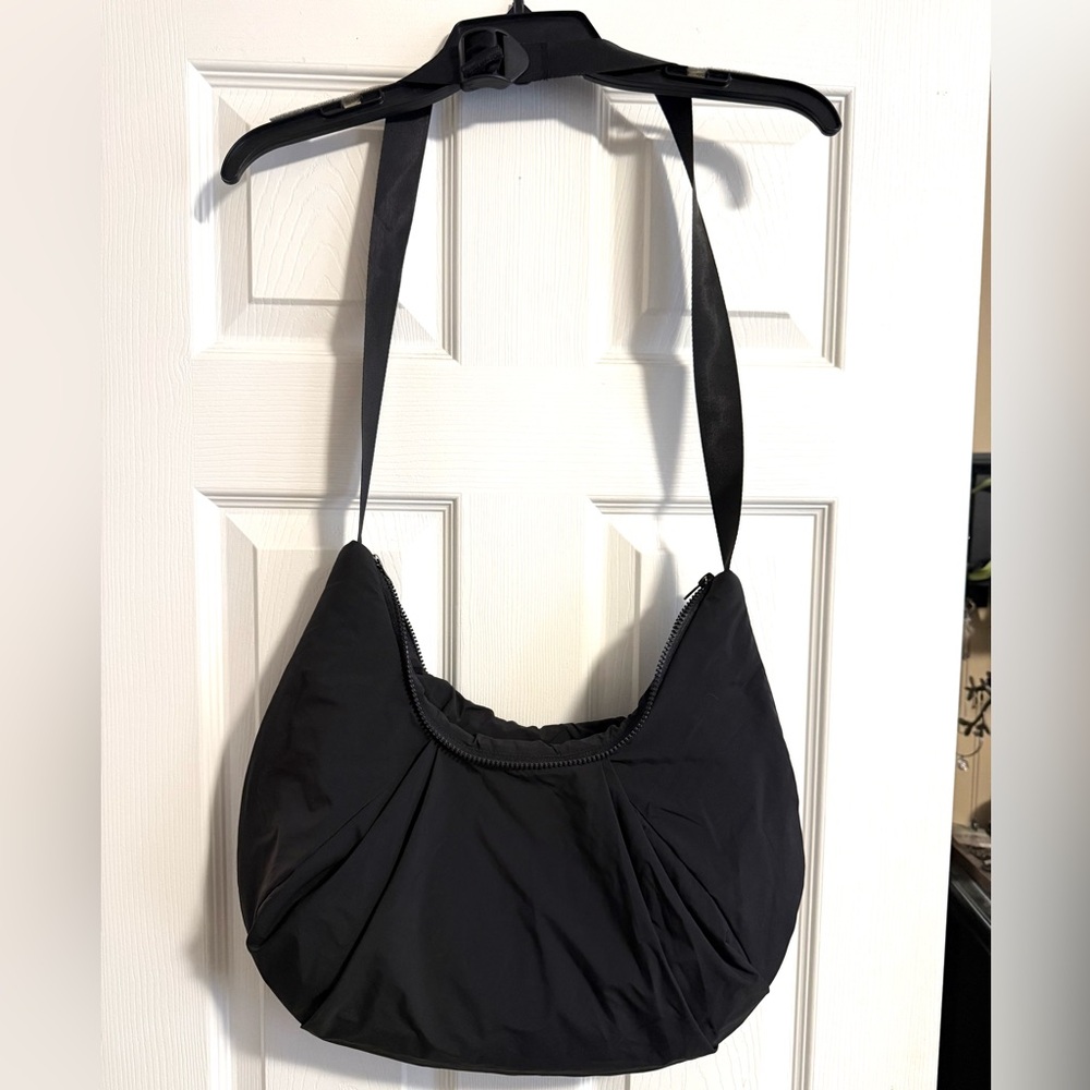 Women's Puffy Black Shoulder Bag